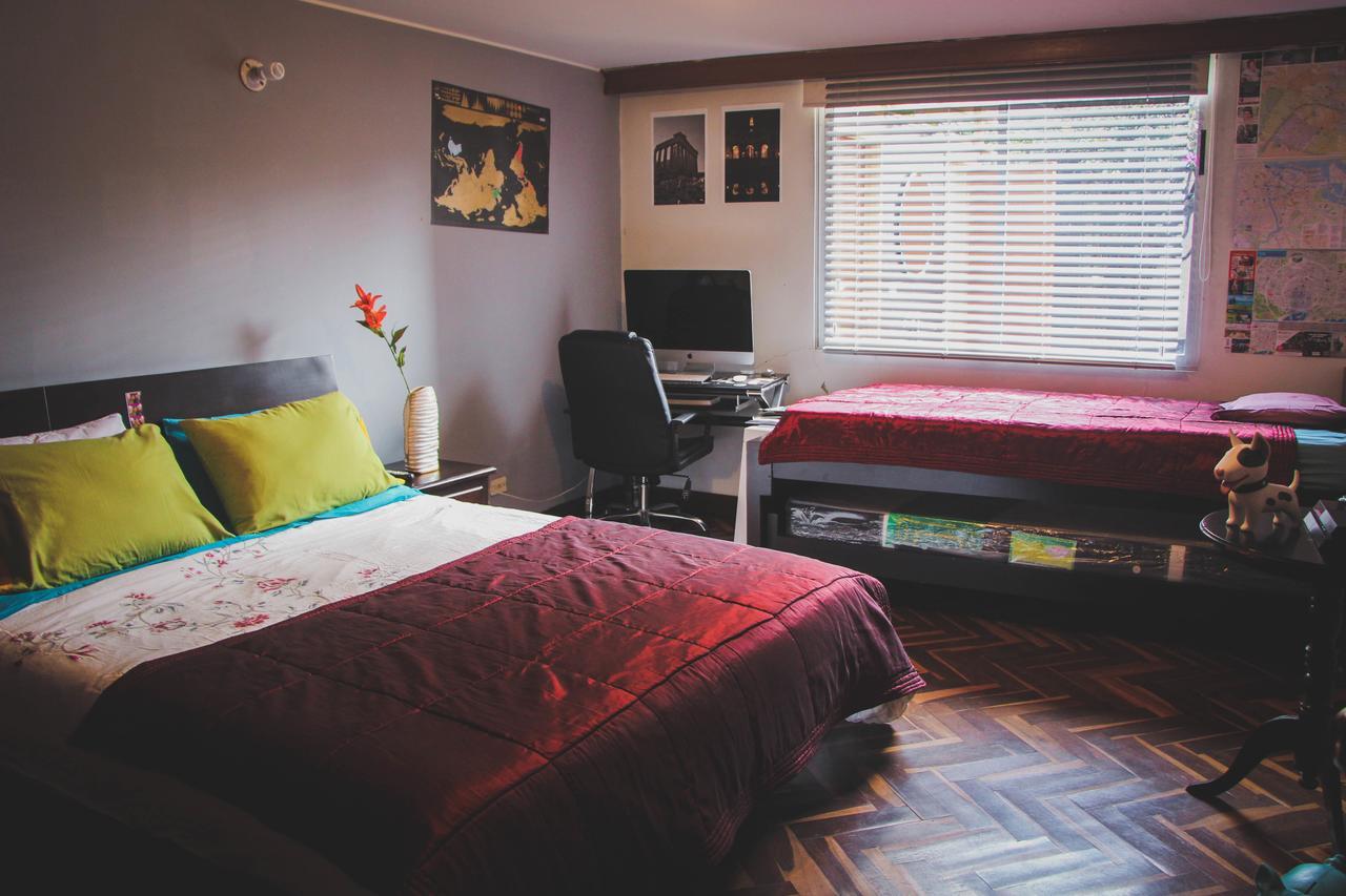 Auberge de jeunesse Ak 82 *