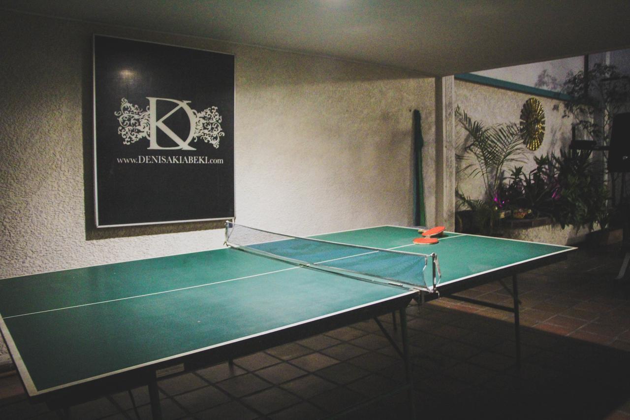 Auberge de jeunesse Ak 82 *